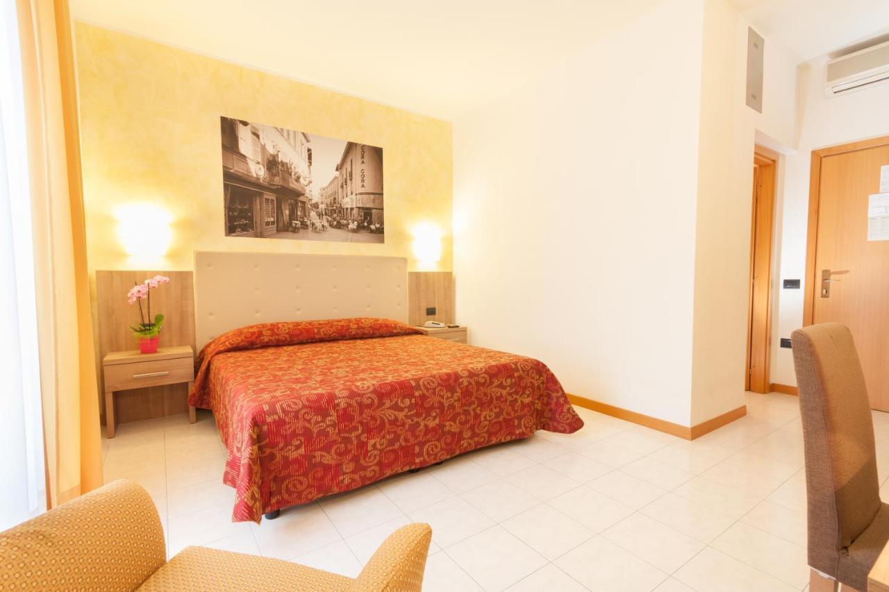 Albergo Vittoria Salsomaggiore Terme Eksteriør billede